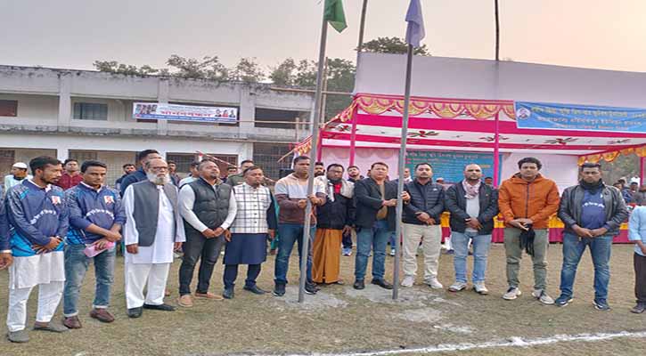 হিজলায় শহীদ জিয়া স্মৃতি ডিগ-বার ফুটবল টুর্নামেন্ট উদ্বোধন।